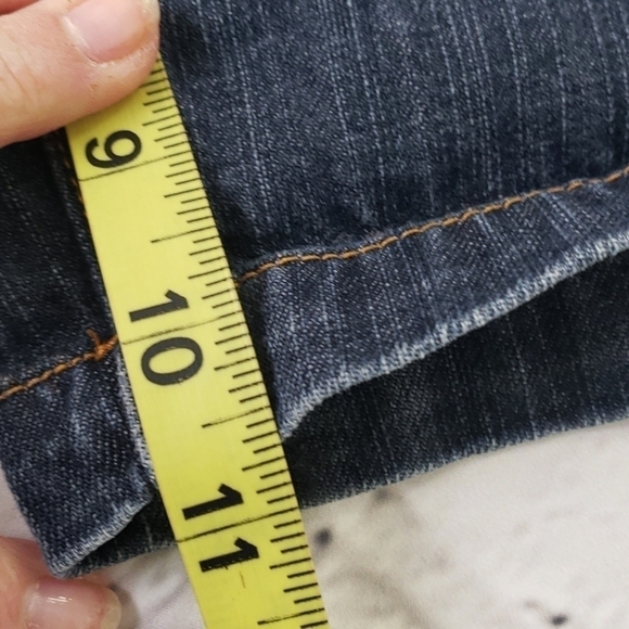 VENUS Luna Fit Bermuda Denim Shorts 10 VGUC - Picture 8 of 9